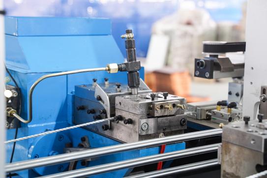 PRY-450A Macchina di inserimento di corde per sacchetti di carta 7