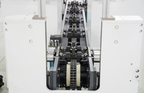PRY-450A Macchina di inserimento di corde per sacchetti di carta 5