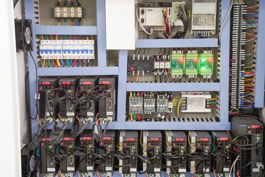 PRY-450A Macchina di inserimento di corde per sacchetti di carta 11