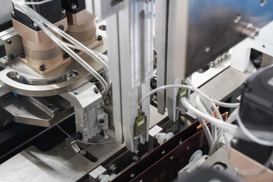 PRY-450A Macchina di inserimento di corde per sacchetti di carta 10