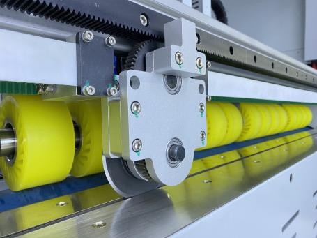 PRY-1800 Macchina di taglio campione a passaggio singolo automatica per scatole di cartone 8