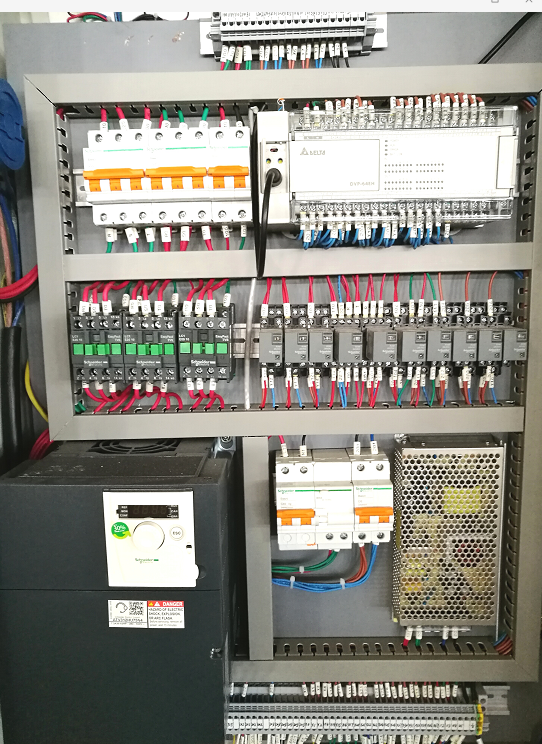 PRY-8D Macchina per la cucitura e il taglio delle selle da collezione e da libro 10